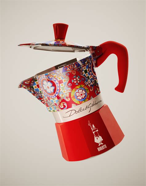 dolce gabbana fatturati|dolce gabbana caffettiera.